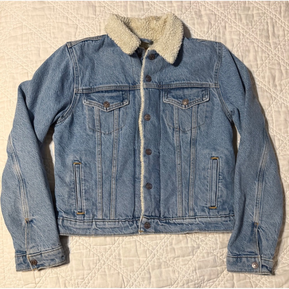 Levi's Denim Trucker Jacket Womens Small Blue Sherpa Lined Faux Fur button